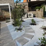 Apartmaji Garden