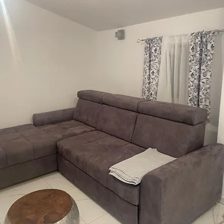 Apartmaji Garden