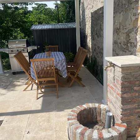 Apartmaji Garden * Izola