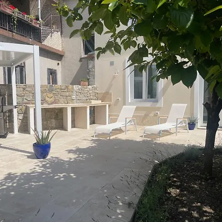 Apartmaji Garden Appartement *