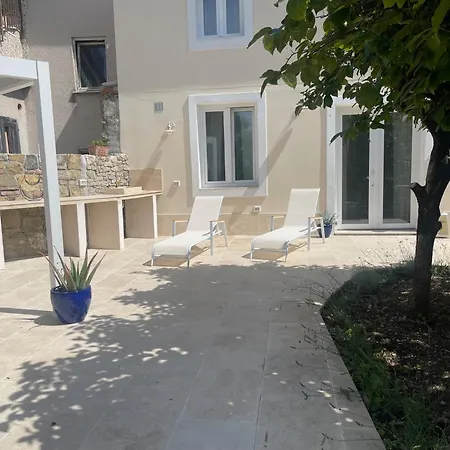 Apartmaji Garden Apartment Izola