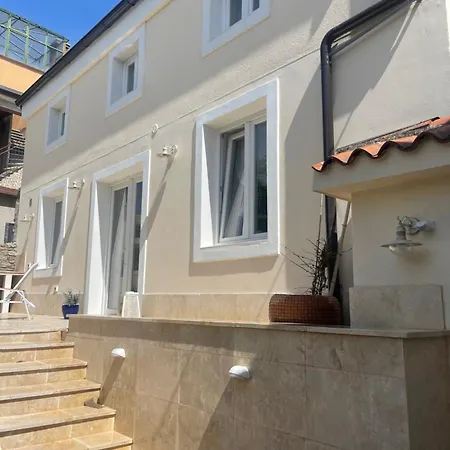 Апартаменты Apartmaji Garden Изола