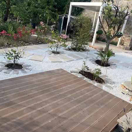 Apartment Apartmaji Garden