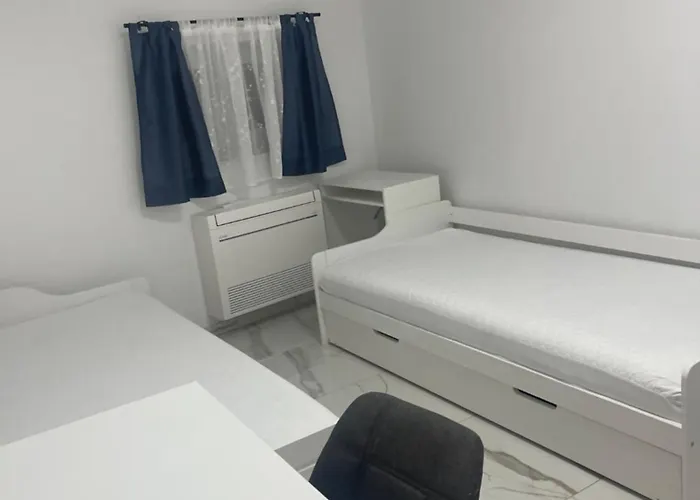 Apartmaji Garden * Izola