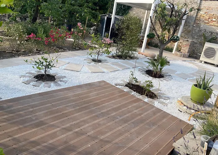 Apartament Apartmaji Garden